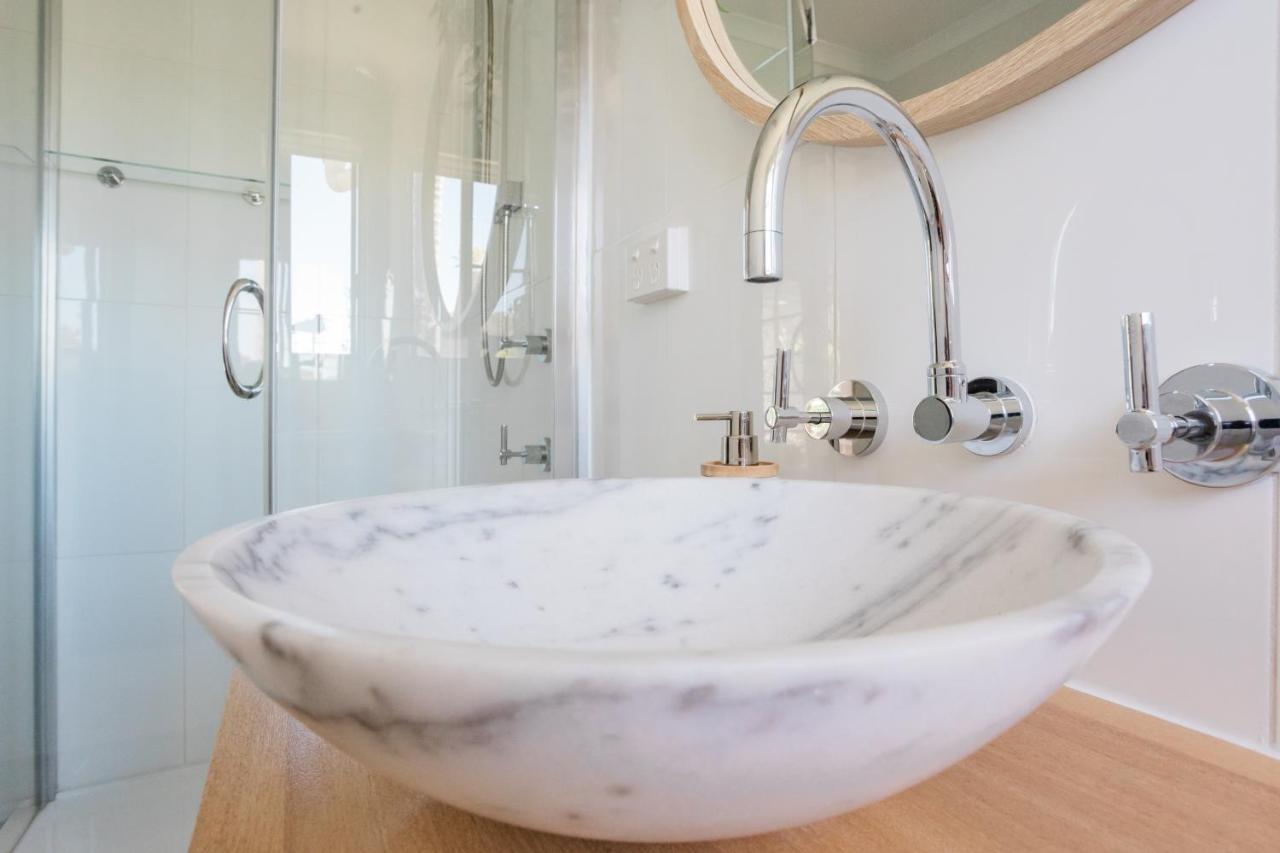 Studio 26: Central, Hampton'S Poolside Hideaway Coffs Harbour Buitenkant foto